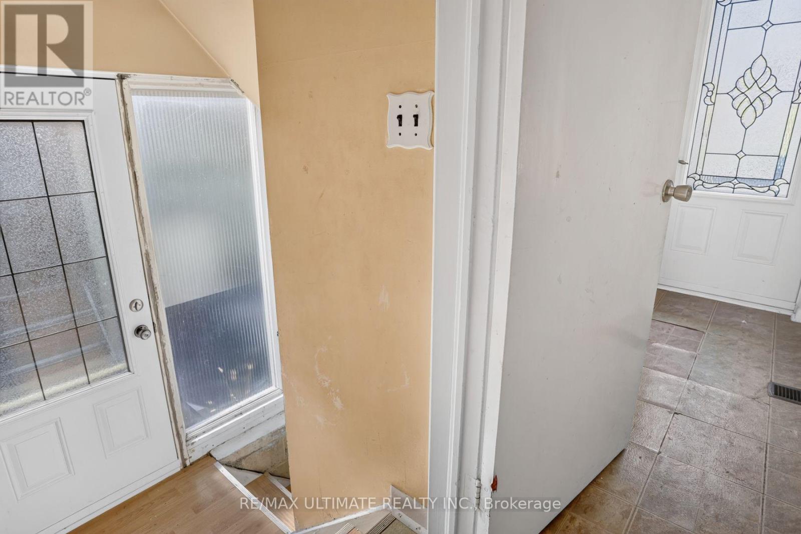73 CHESTNUT CRESCENT - 27