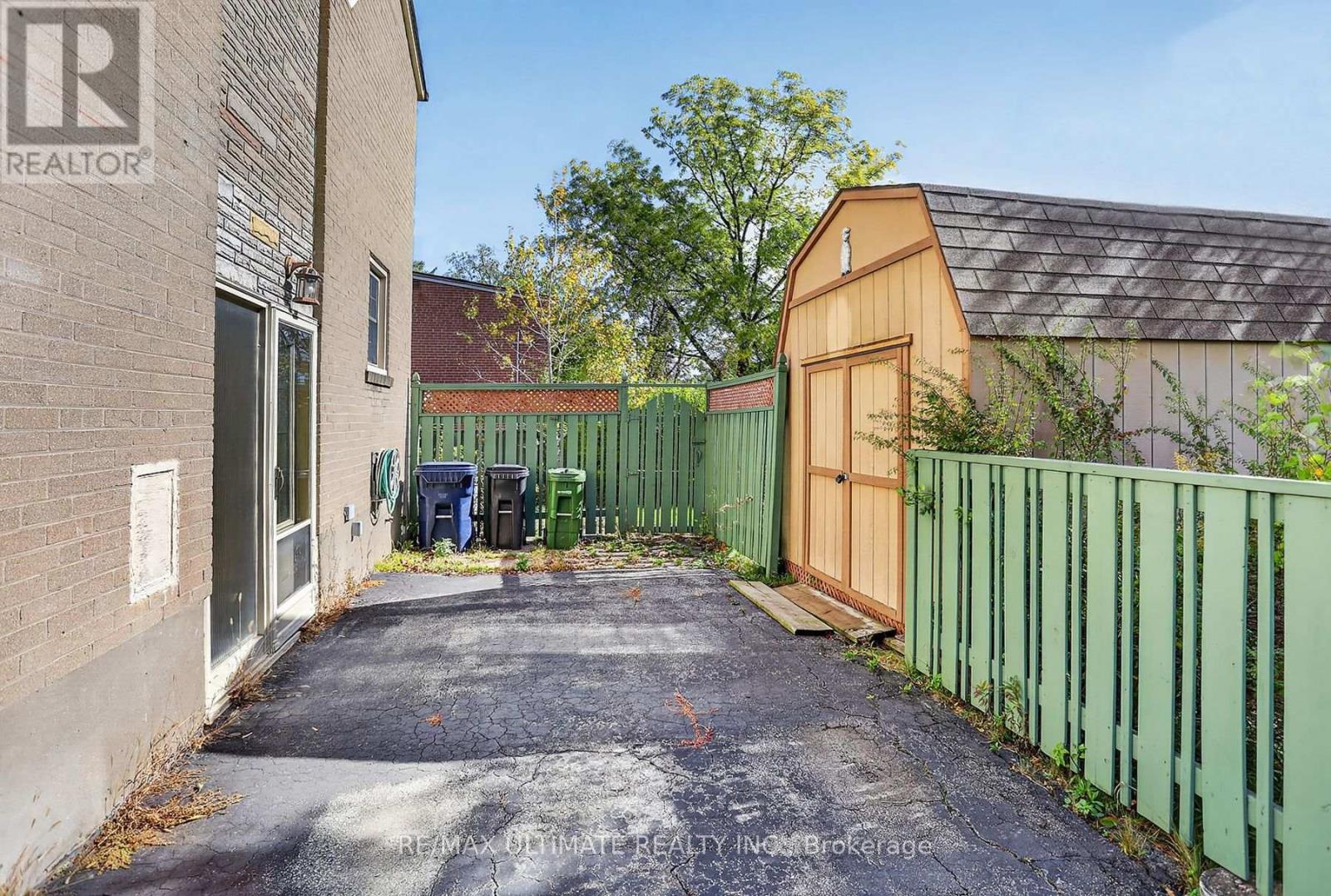 73 Chestnut Crescent, Toronto, ON photo 34