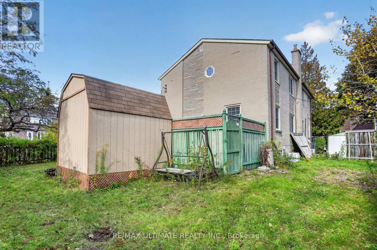 73 CHESTNUT CRESCENT - 38