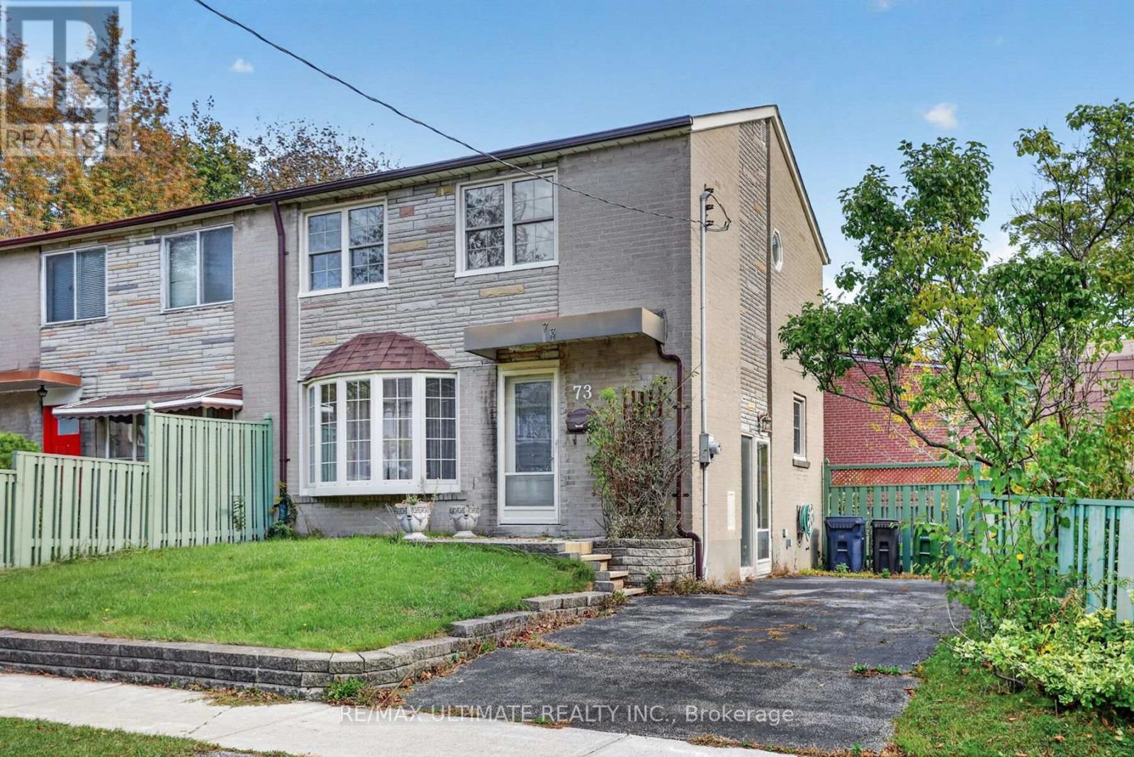 73 Chestnut Crescent, Toronto, ON photo 4