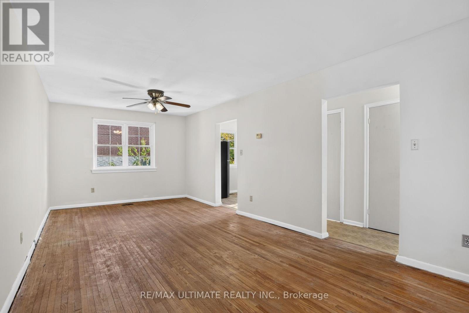 73 CHESTNUT CRESCENT - 7