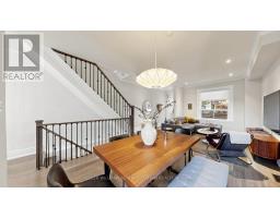 69 Coady Avenue, Toronto, ON M4M2Y9 Photo 10
