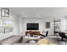 Family room - 69 Coady Avenue, Toronto, ON M4M2Y9 Photo 7