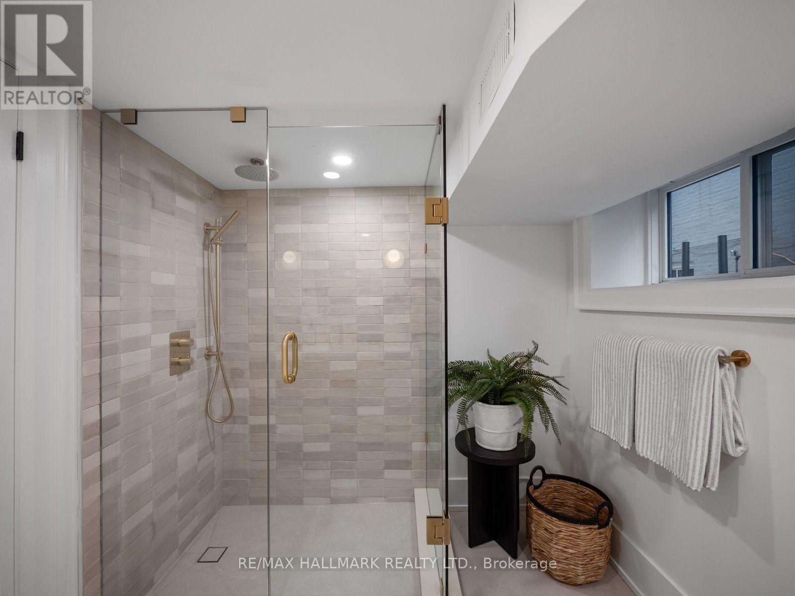 14 Mcgee Street — photo 46