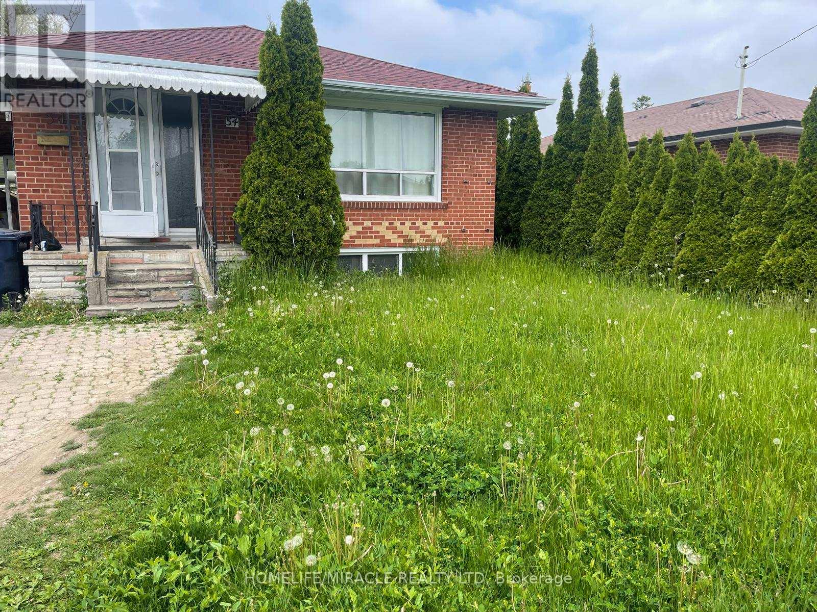 54 Medina Crescent, Toronto, ON photo 2