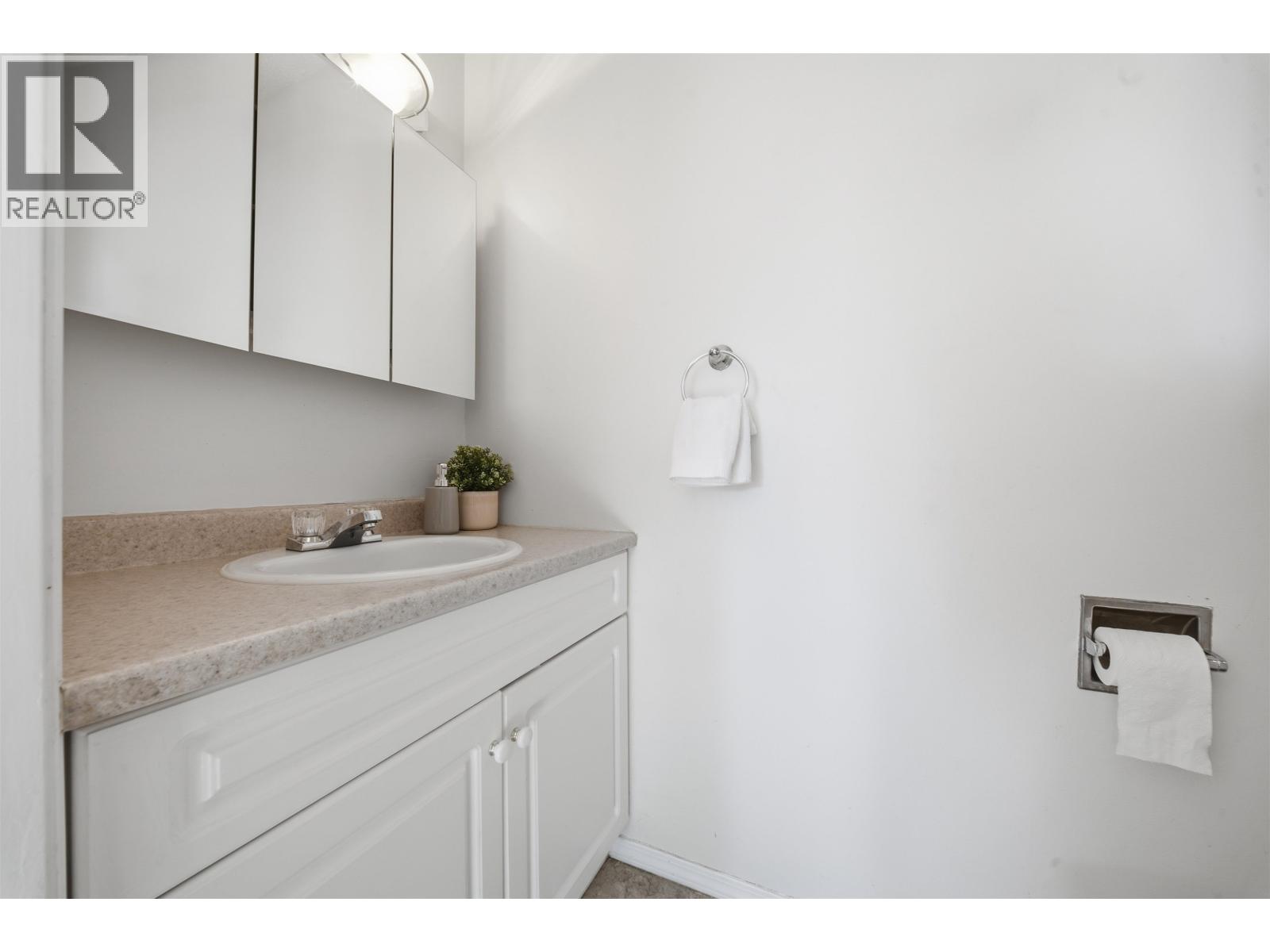 Photo of 1825 PETERS ROAD 16