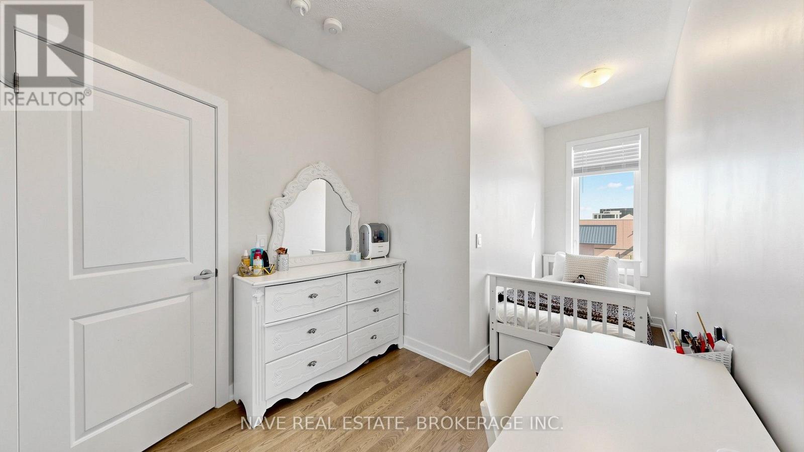 80 TROON AVENUE - 14