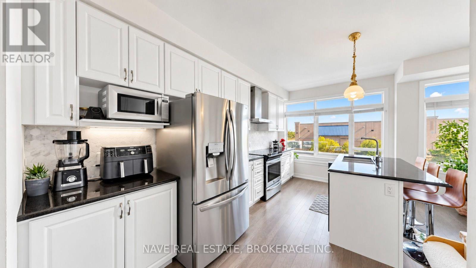 80 TROON AVENUE - 6