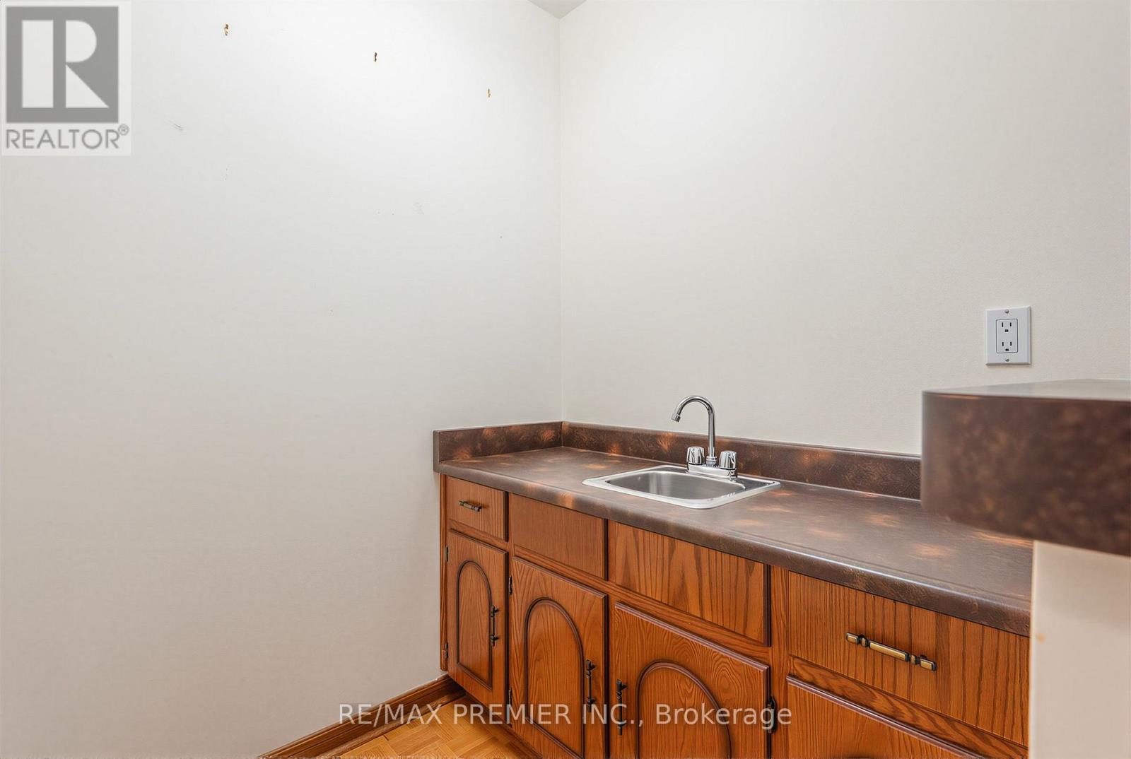 42 Burgosa Court, Vaughan, ON photo 15