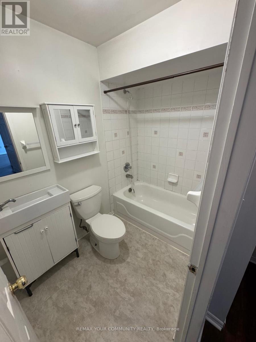 40 Leslie Avenue — photo 7