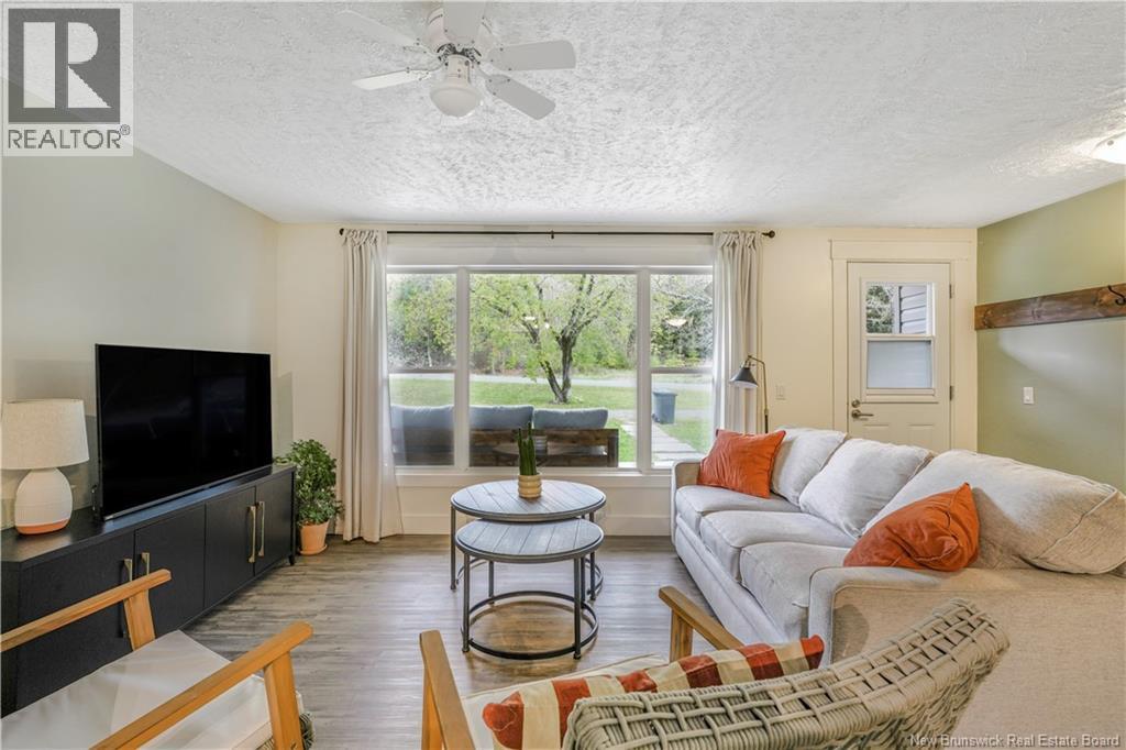 385 Charleston Road - 7