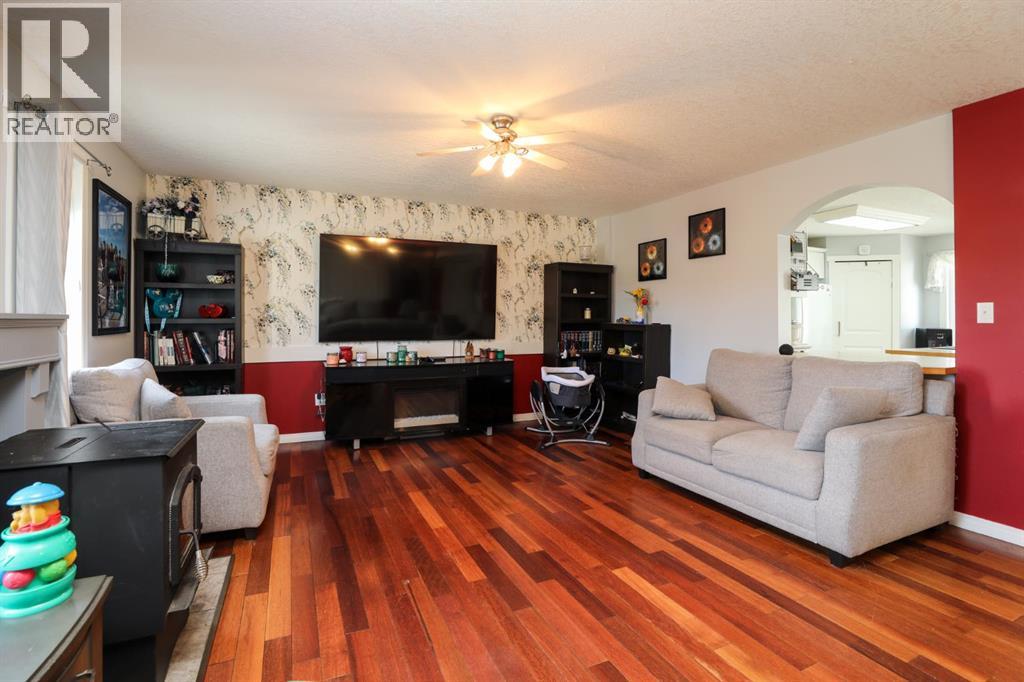 222 S 3 Street W - 12