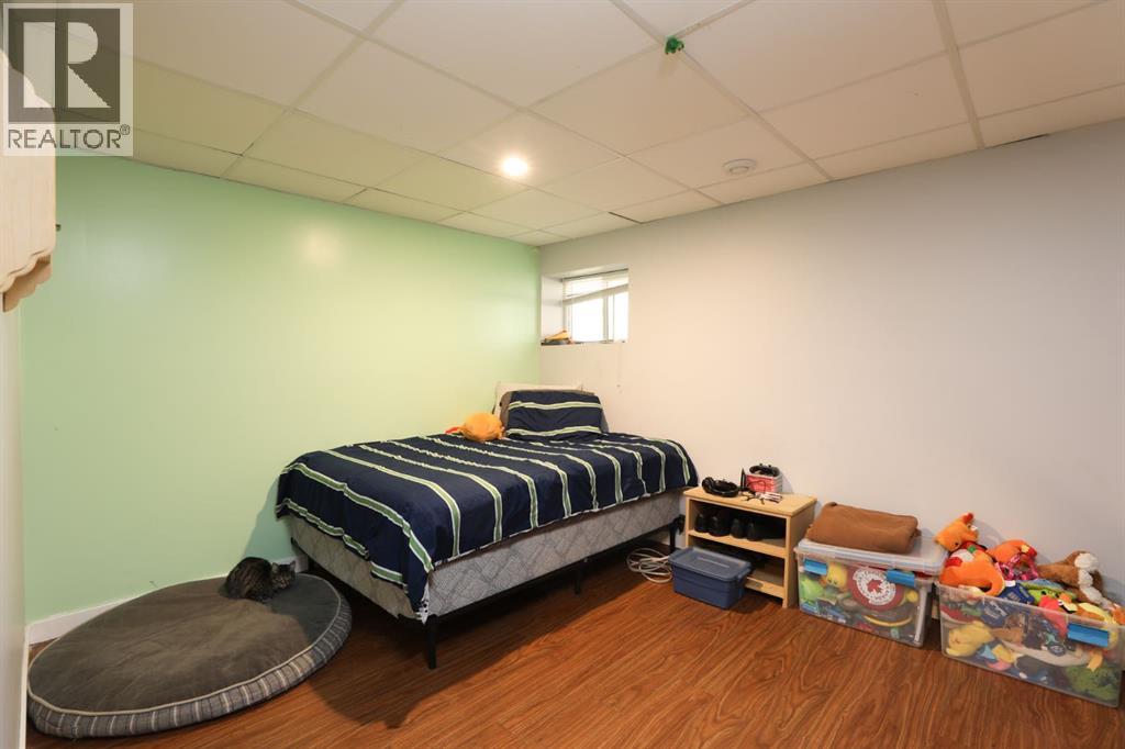222 S 3 Street W - 37