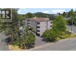 206 3800 Quadra St, Saanich, BC V8X1H8 Photo 28