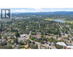 206 3800 Quadra St, Saanich, BC V8X1H8 Photo 36