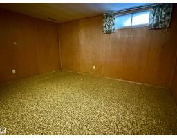 9333 146 St Nw, Edmonton, AB T5R0W7 Photo 32