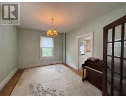 83 Prince Albert Road, Dartmouth, NS B2Y1M1 Photo 17