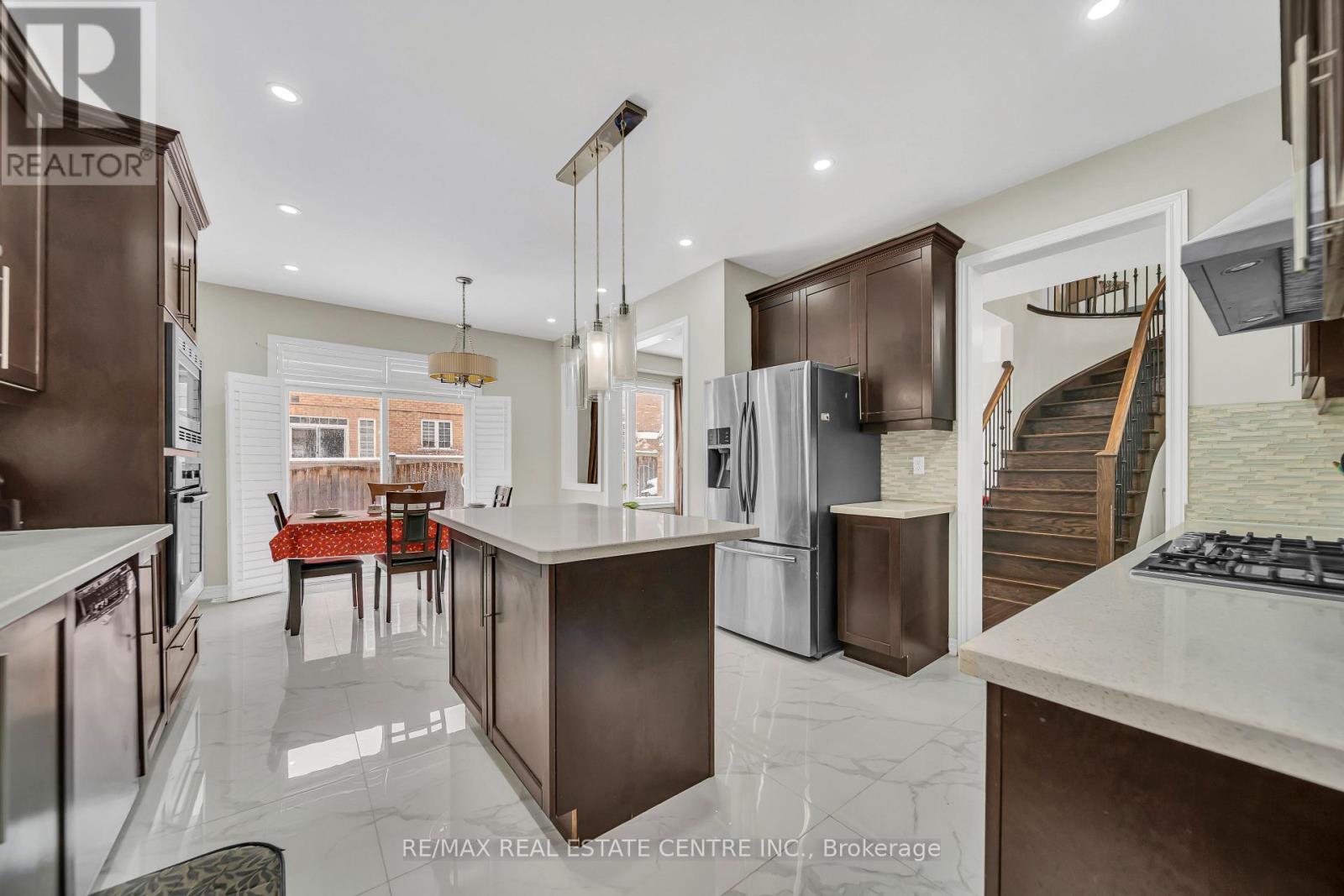 10 Vidal Road — photo 14