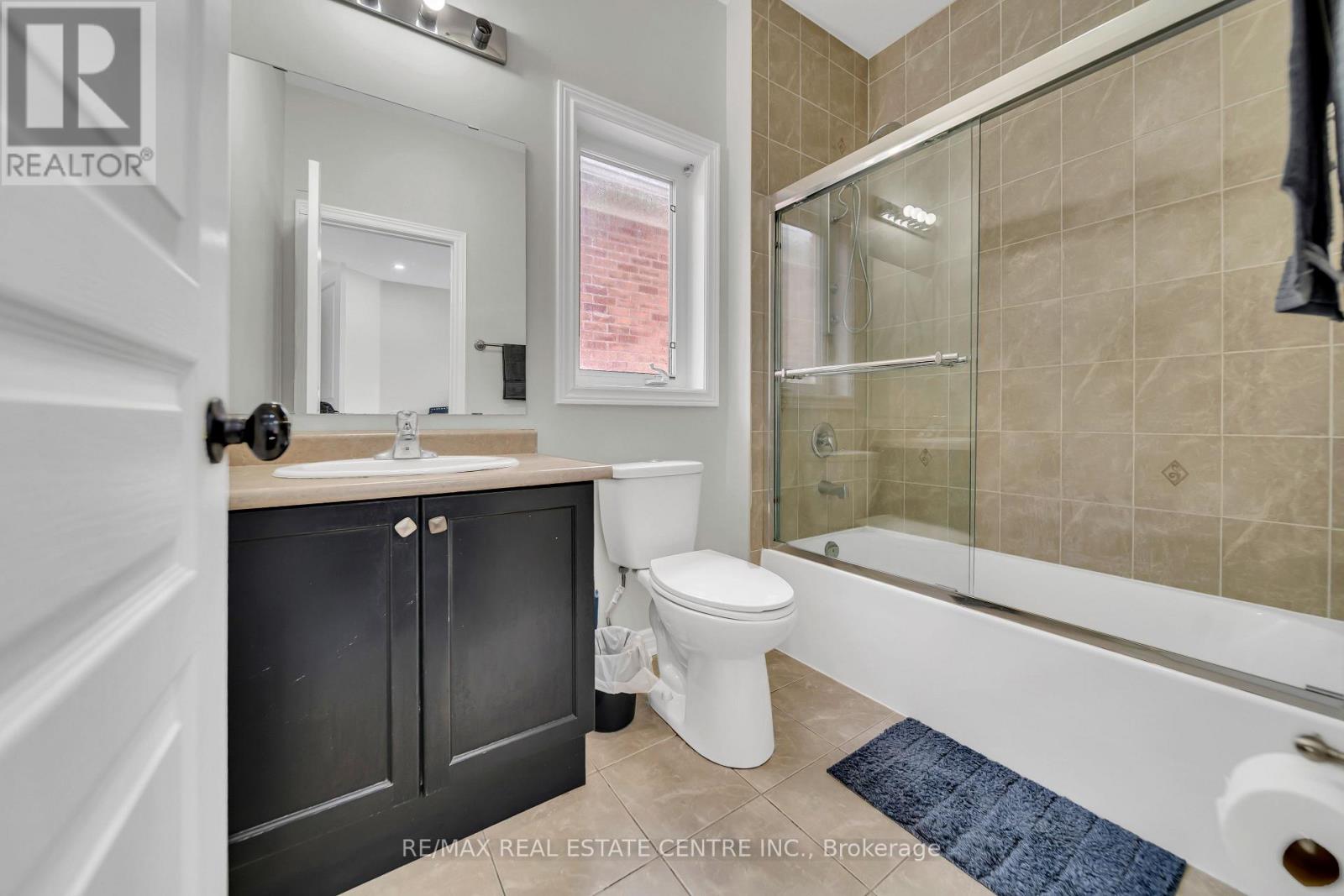 10 Vidal Road — photo 32