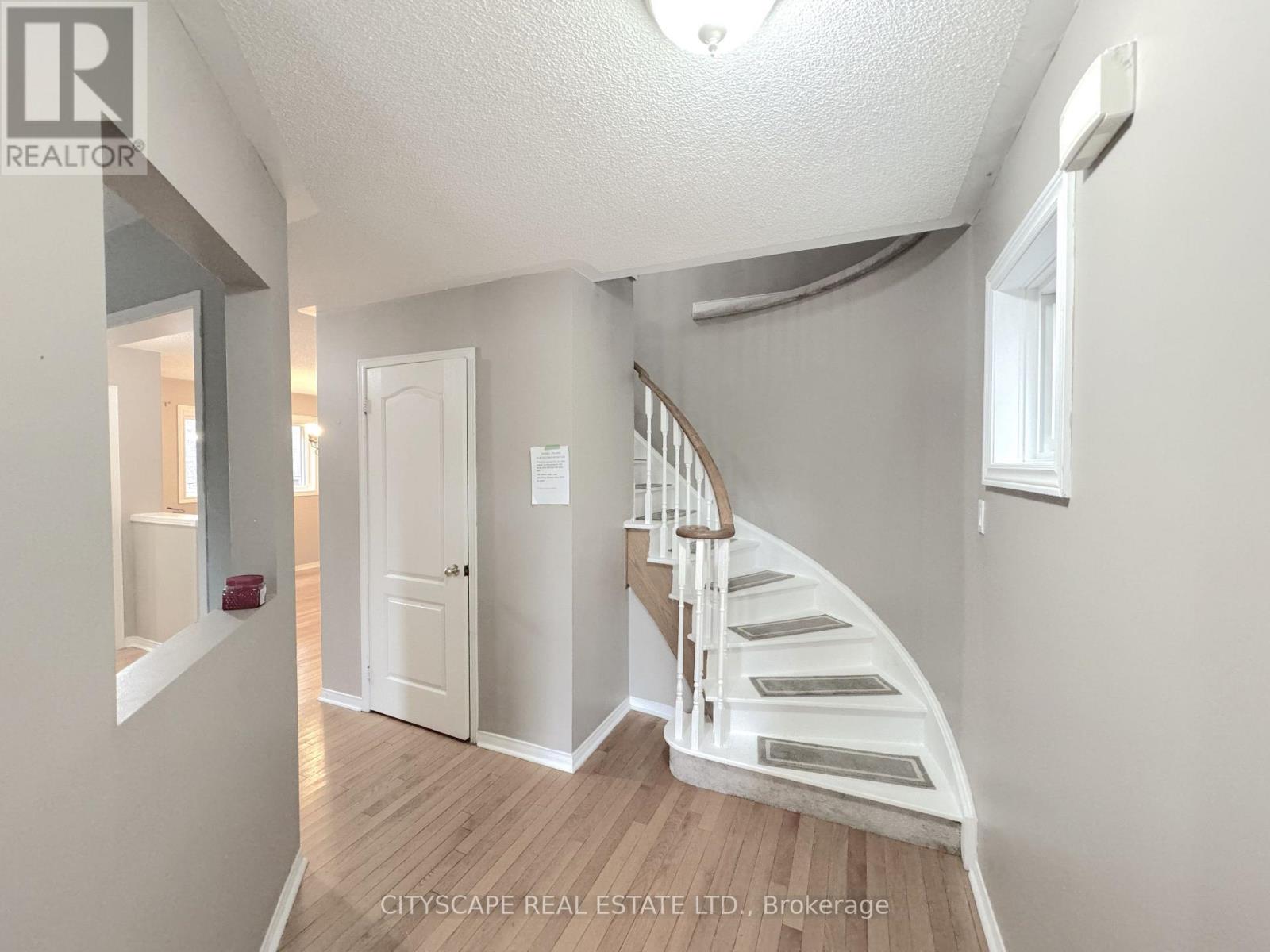 8 Safari Court, Brampton, ON photo 19