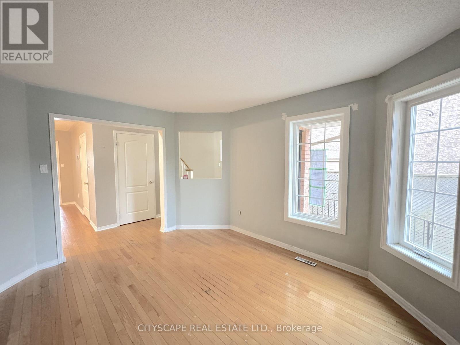 8 Safari Court, Brampton, ON photo 8