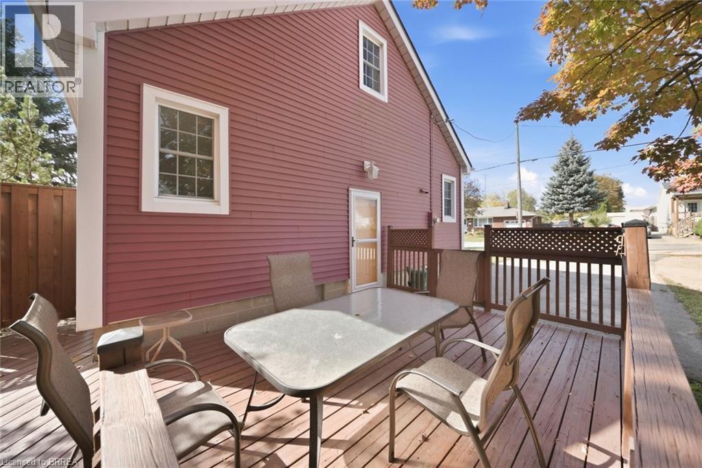 243 Sydenham Street — photo 33