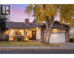 212 Whiteview Bay NE - photo 1