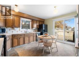 212 Whiteview Bay NE - photo 9