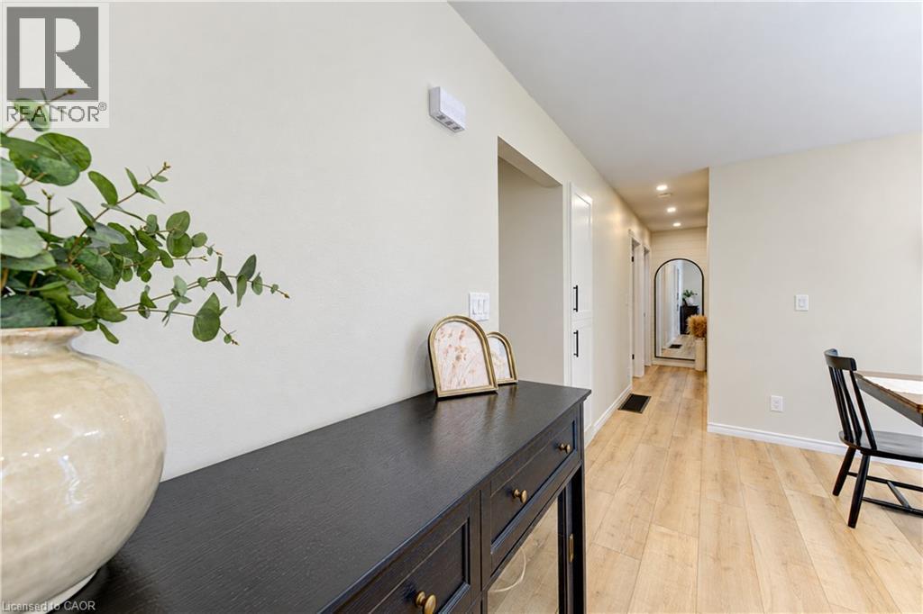 23 Jacob Street West — photo 19