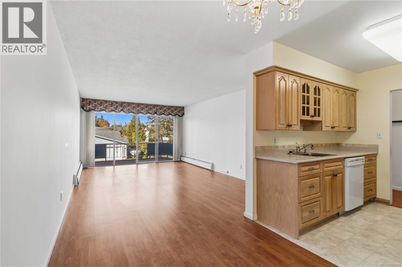 #207 9560 Fifth St - 4