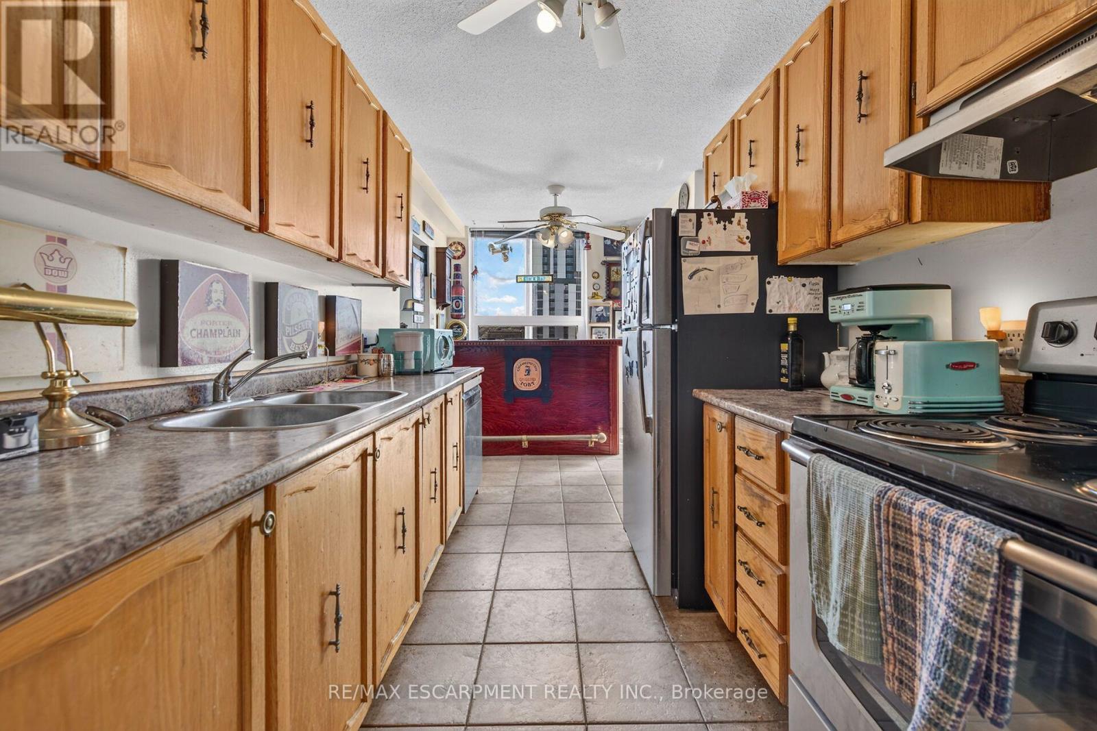 1203- 75 QUEEN Street North, Hamilton, ON photo 10