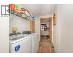 2841 Simpson Road, Lee Creek, BC V0E1M4 Photo 15