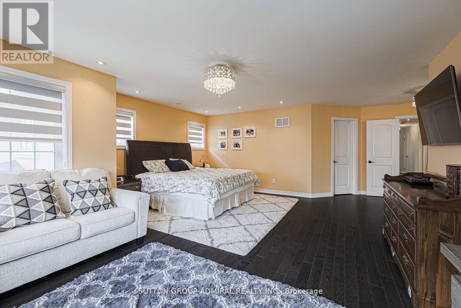163 Heintzman Crescent — photo 19