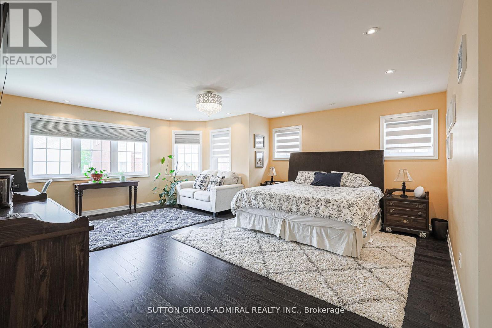 163 Heintzman Crescent — photo 18