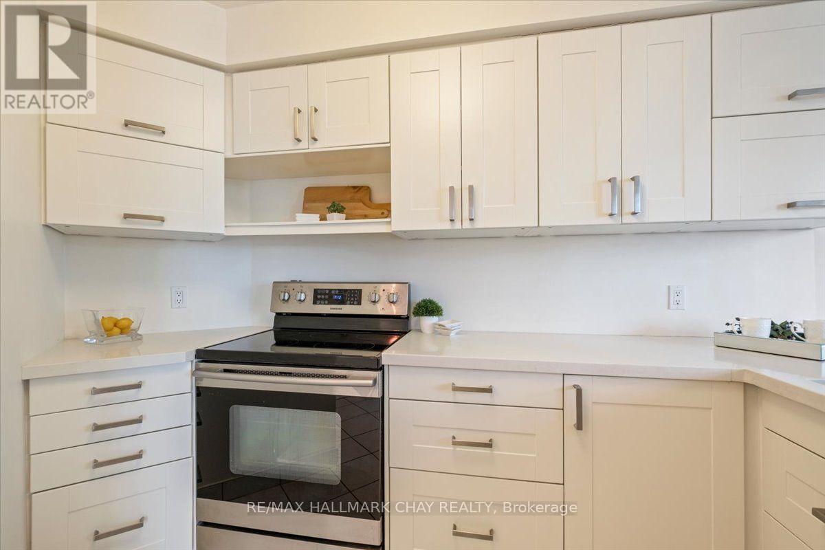 140 Dunlop Street East — photo 10