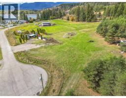 2841 Simpson Road, Lee Creek, BC V0E1M4 Photo 27