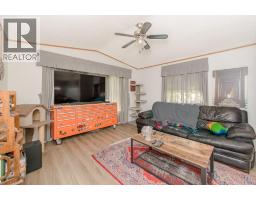 2841 Simpson Road, Lee Creek, BC V0E1M4 Photo 8