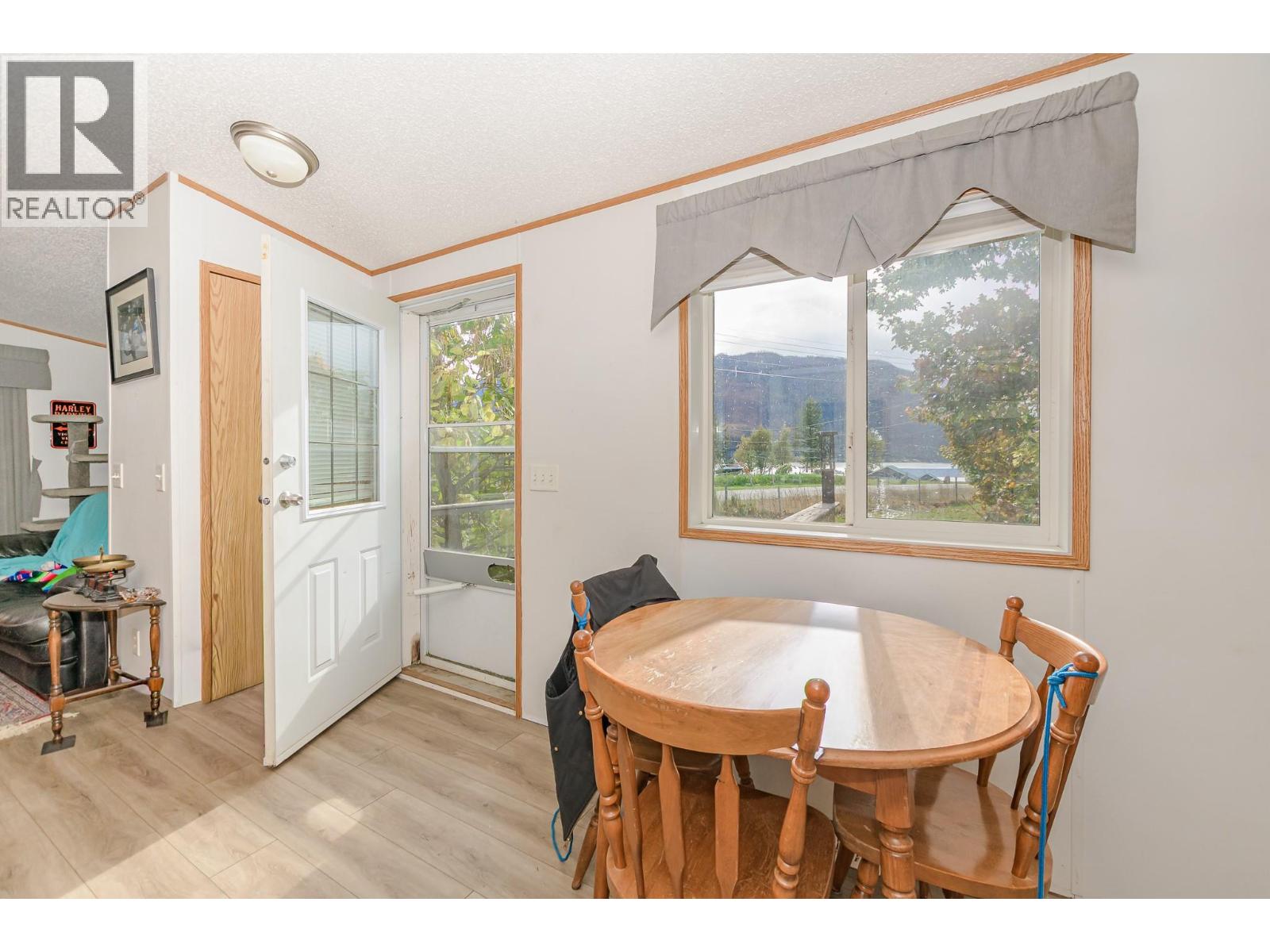 2841 Simpson Road - 7