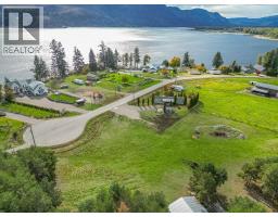 2841 Simpson Road, Lee Creek, BC V0E1M4 Photo 29