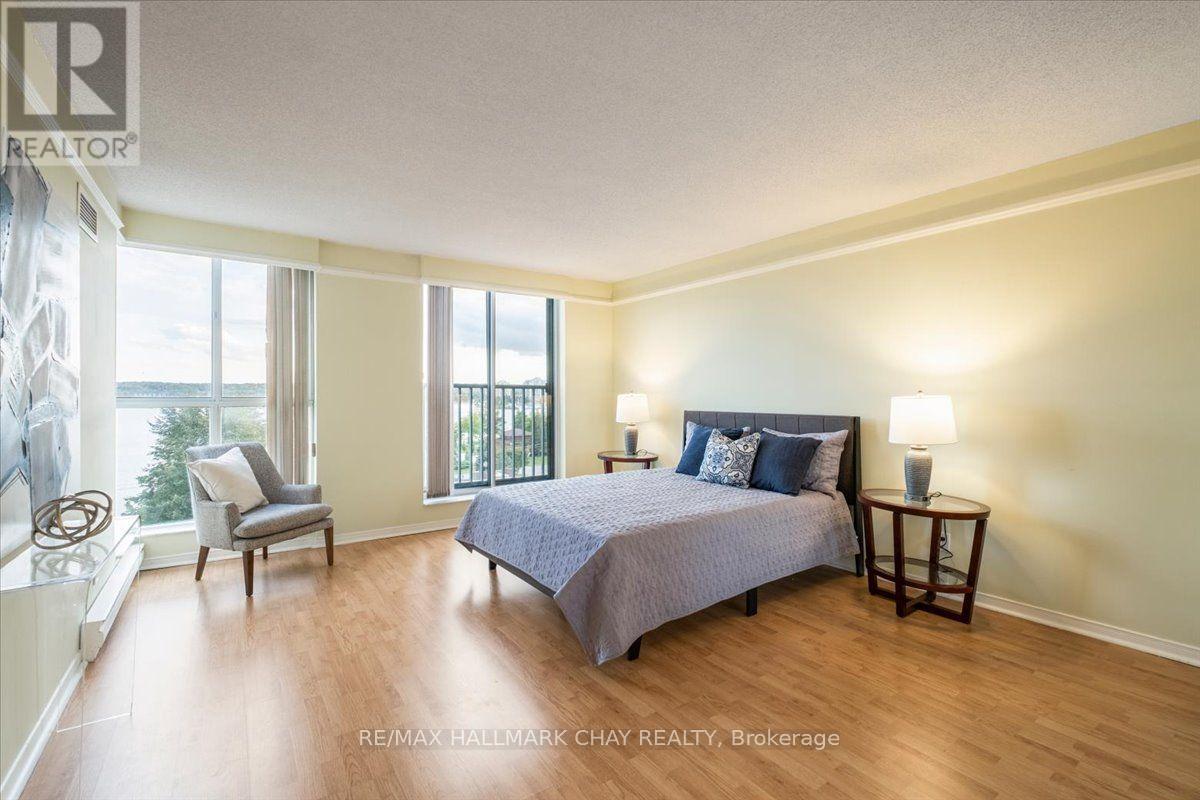 140 Dunlop Street East — photo 22