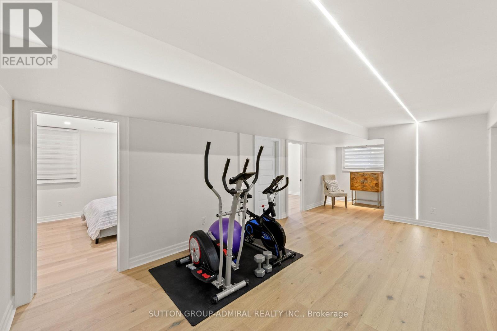 16 OAKMONT AVENUE - 43