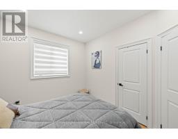16 Oakmont Avenue, Oro Medonte, ON L0L2L0 Photo 24