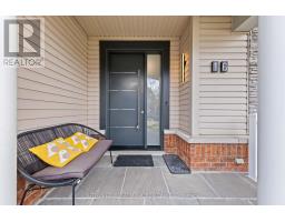 16 Oakmont Avenue, Oro Medonte, ON L0L2L0 Photo 6