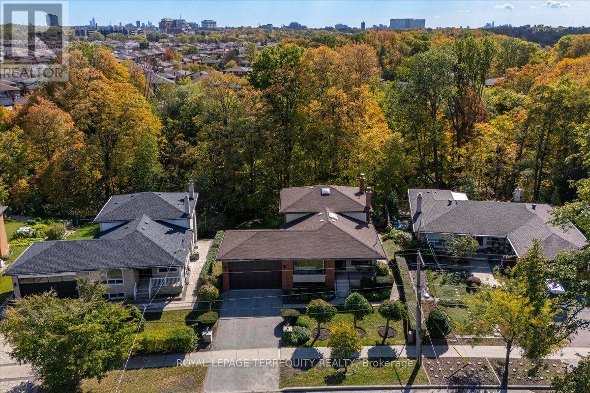 169 GRANDRAVINE DRIVE - 40