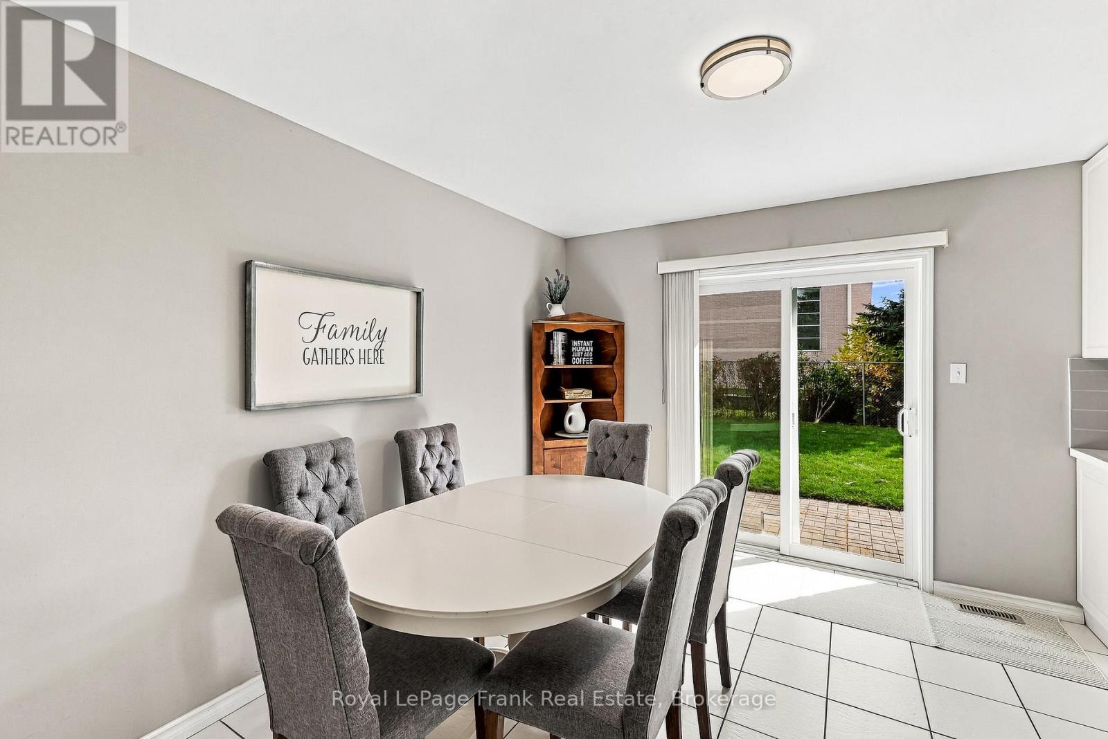 15 Sprucewood Crescent, Clarington, ON photo 18