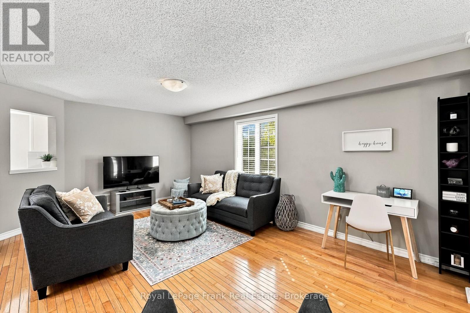 15 Sprucewood Crescent, Clarington, ON photo 10