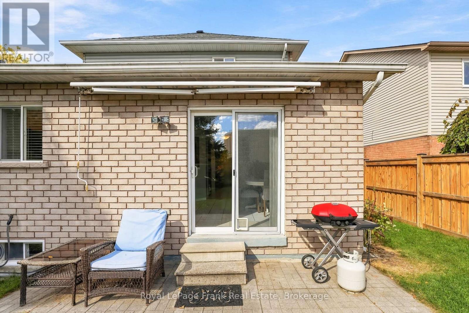 15 Sprucewood Crescent, Clarington, ON photo 38