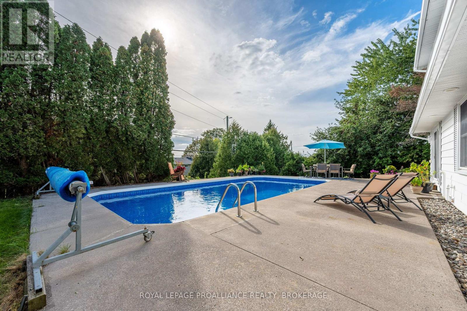 34 Cambridge Crescent — photo 43