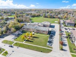 406 Strathnaver Avenue, Selkirk, MB R1A0H7 Photo 11