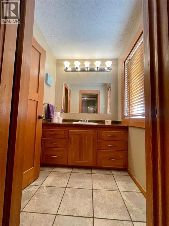 4112 15 Avenue - 24